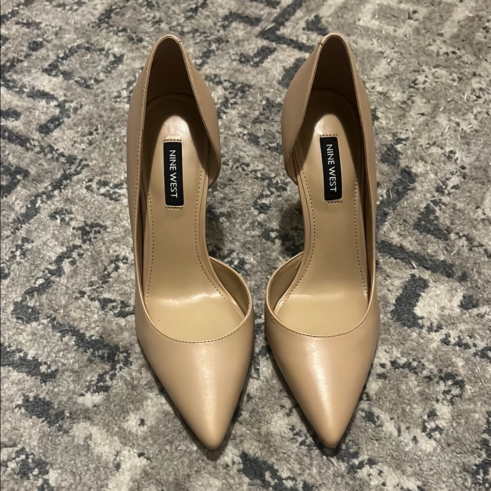 Nine West Women's Beige Pumps